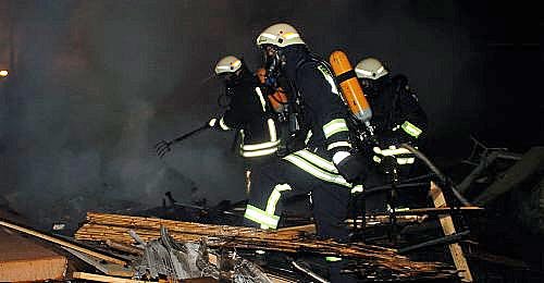 Feuer in Nordhausen (Foto: Wiethoff) Feuer in Nordhausen (Foto: Wiethoff)