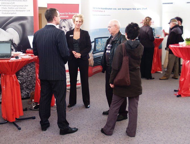 Beraten und informieren (Foto: nnz)