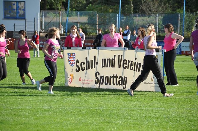 Schul- und Vereinssporttag 2010 (Foto: J. Piper) Schul- und Vereinssporttag 2010 (Foto: J. Piper)