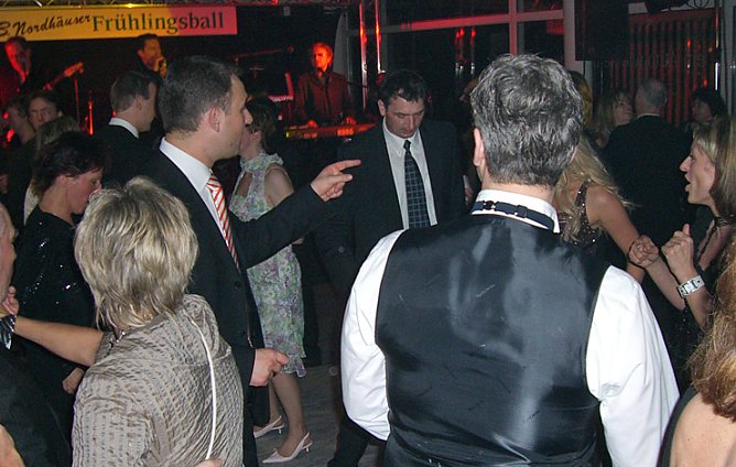Jede Menge Stimmung - 13. Nordhäuser Frühlingsball (Foto: nnz) Jede Menge Stimmung - 13. Nordhäuser Frühlingsball (Foto: nnz)