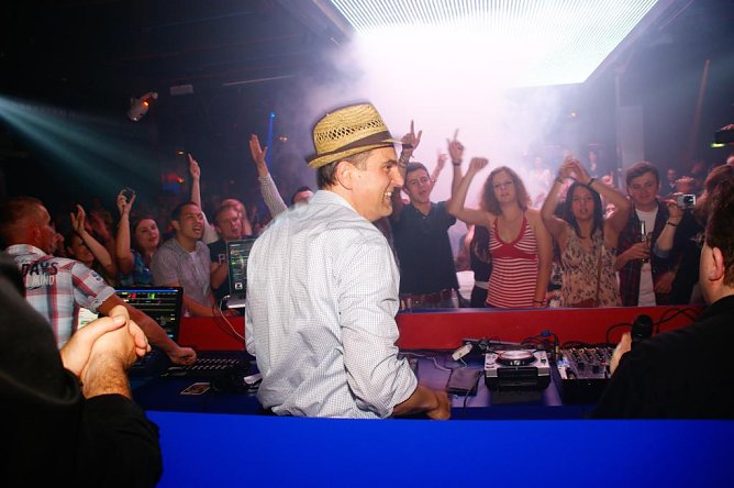 Prof. Schäfer (Foto: FHN) Prof. Schäfer (Foto: FHN)