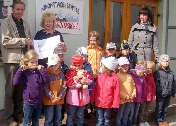 &Uuml;berreicht (Foto: privat)