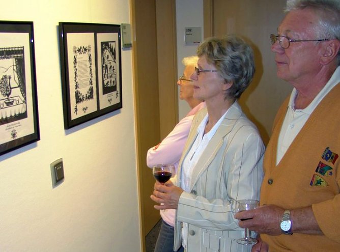 Ausstellung eröffnet (Foto: J. Seifert) Ausstellung eröffnet (Foto: J. Seifert)