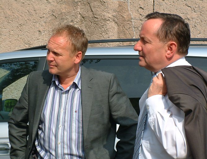 Justizminister Holger Poppenh&auml;ger und Horizont Gesch&auml;ftsf&uuml;hrer Renee K&uuml;bler (Foto: Angelo Glashagel)