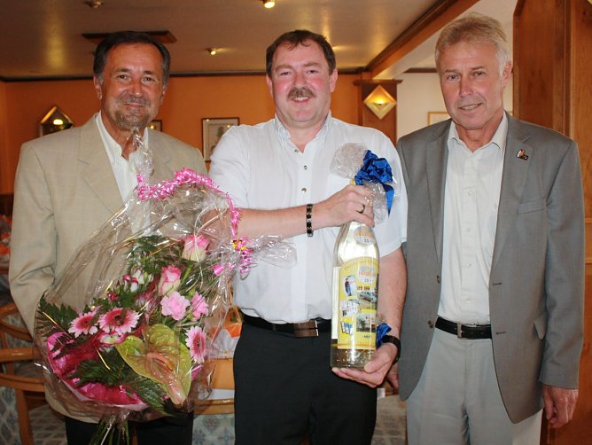 Gratulation (Foto: NUV)