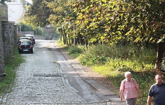 Neuer Weg wird neu (Foto: P. Grabe) Neuer Weg wird neu (Foto: P. Grabe)