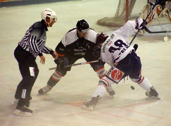 Wolfsburg siegt (Foto: R. Koch) Wolfsburg siegt (Foto: R. Koch)