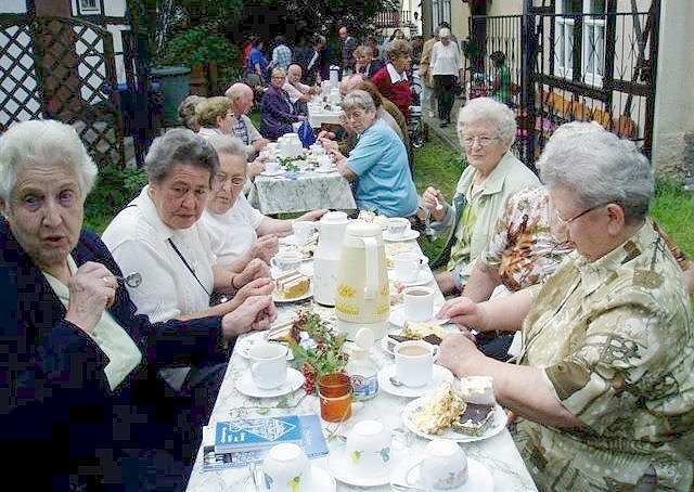 Kirchturmfest gefeiert (Foto: privat) Kirchturmfest gefeiert (Foto: privat)