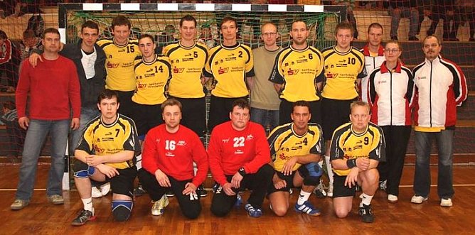 Nach dem Abpfiff (Foto: Sven Briese)