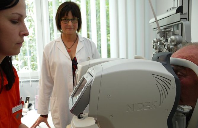 Bei der Untersuchung (Foto: nnz)