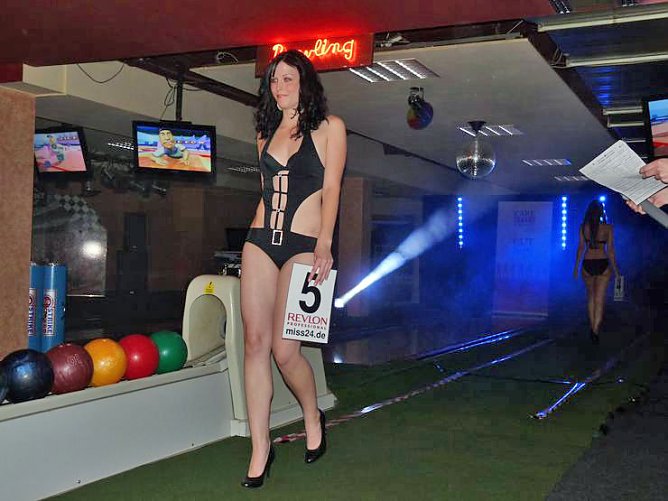 Bei Miss Wahl dabei (Foto: Karl-Heinz Herrmann) Bei Miss Wahl dabei (Foto: Karl-Heinz Herrmann)