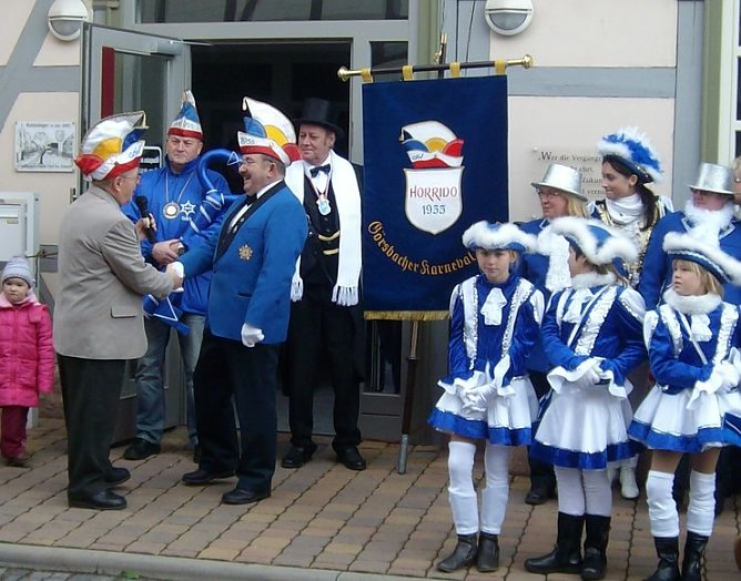 &Uuml;bergabe im vorigen Jahr (Foto: privat)