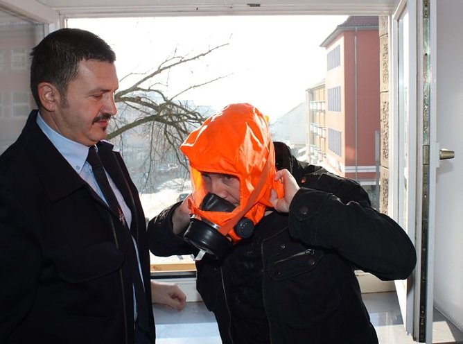 Maske auf (Foto: Stadtverwaltung)