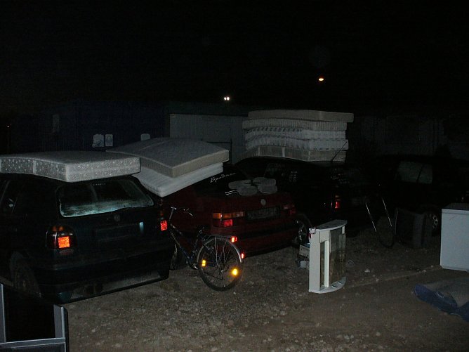 Abfall statt Autos (Foto: Zoll) Abfall statt Autos (Foto: Zoll)