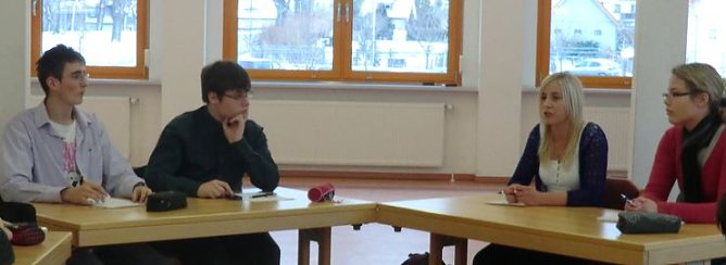 Debattiert (Foto: S. Meyer)