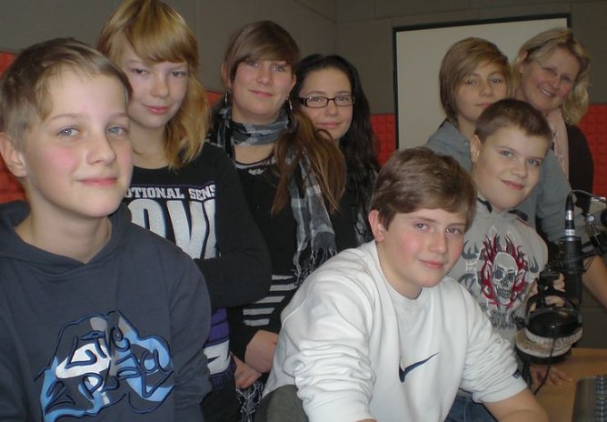 Schnüffler im Radio (Foto: OKN) Schnüffler im Radio (Foto: OKN)