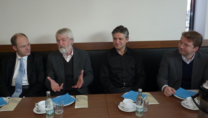 Kompositionsstipendium 2012 (Foto: Karl-Heinz Herrmann) Kompositionsstipendium 2012 (Foto: Karl-Heinz Herrmann)