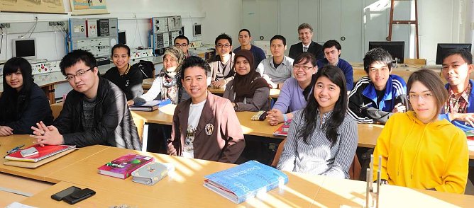 Schulbank gedr&uuml;ckt (Foto: privat)