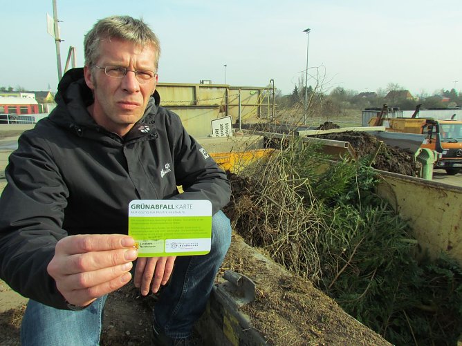 Mit der Karte zufrieden (Foto: Bachmann)