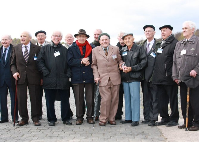 Dank an die Spender (Foto: Gedenkstätte Mittelbau-Dora) Dank an die Spender (Foto: Gedenkstätte Mittelbau-Dora)