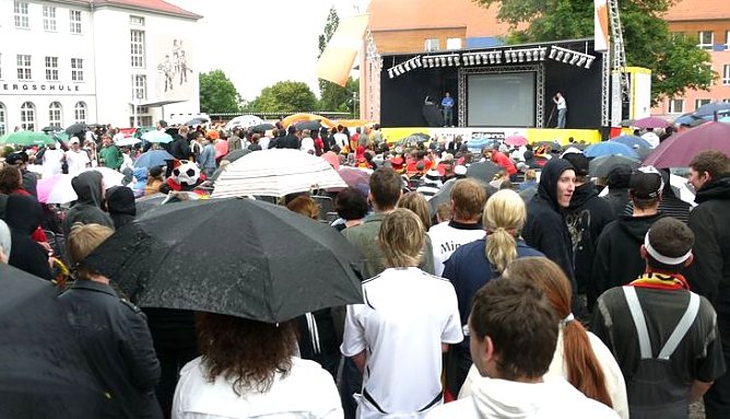 Fussballfieber auf dem Berg (Foto: nnz)