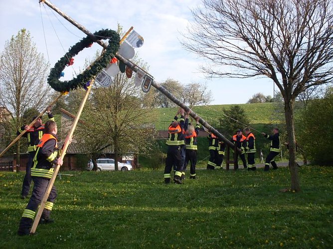Maibaum gesetzt (Foto: privat)
