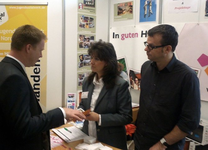 Minister informiert sich (Foto: privat) Minister informiert sich (Foto: privat)