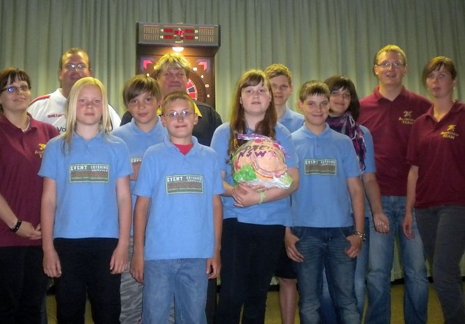 Jugendfeuerwehr sagt Danke (Foto: privat) Jugendfeuerwehr sagt Danke (Foto: privat)