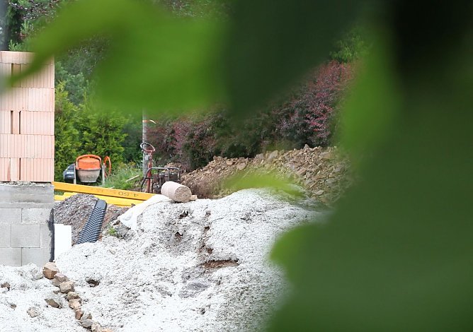 Baul&auml;rm in der Idylle (Foto: nnz)