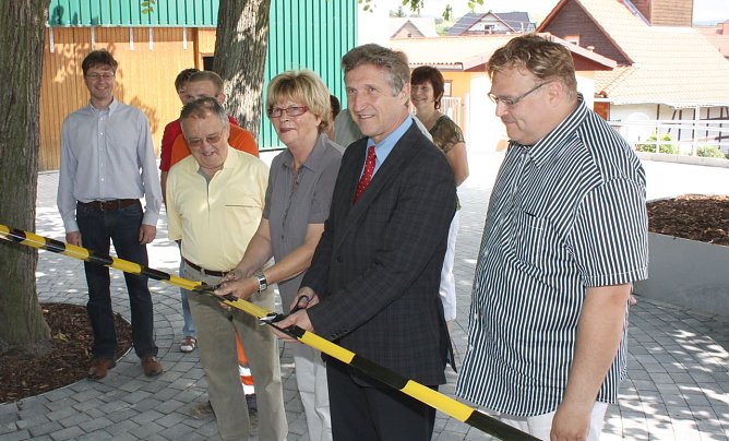 Band durchgeschnitten (Foto: P. Grabe)