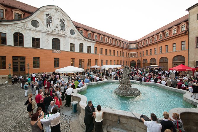 Kaffee, Kuchen und Oper (Foto: T. Sieland) Kaffee, Kuchen und Oper (Foto: T. Sieland)