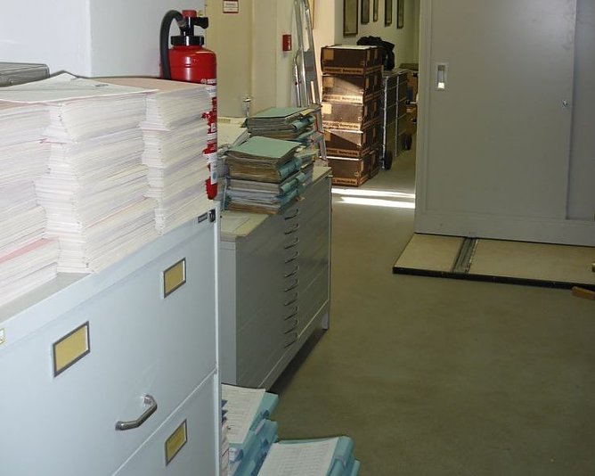 Akten stapeln sich (Foto: privat) Akten stapeln sich (Foto: privat)