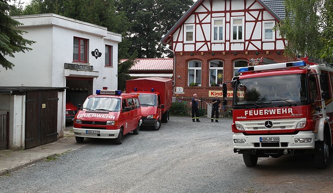 "Großaufgebot in Krimderode (Foto: nnz) "Großaufgebot in Krimderode (Foto: nnz)