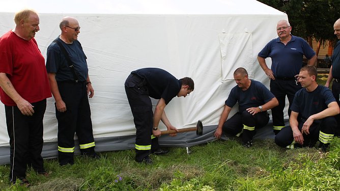 Der letzte Hering ist eingeschlagen (Foto: nnz) Der letzte Hering ist eingeschlagen (Foto: nnz)