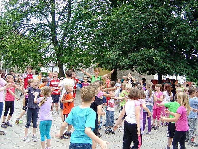 Spiel und Spaß mit der AnGel (Foto: Horizont e.V.) Spiel und Spaß mit der AnGel (Foto: Horizont e.V.)