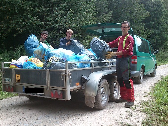 Aufgesammelt (Foto: Forstamt Bleicherode)