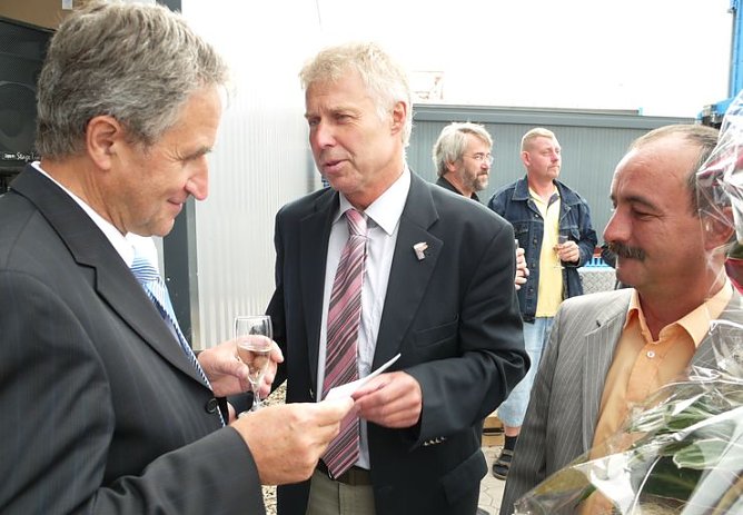 Gratulation (Foto: NUV)