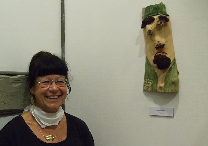 Tura Jursa und ihr "strenger Förster" (Foto: U. Seidel) Tura Jursa und ihr "strenger Förster" (Foto: U. Seidel)