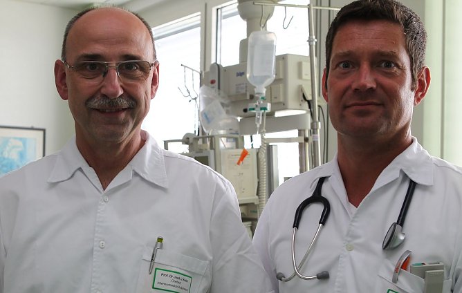 Prof. Klein (links), Dr. Jung (Foto: nnz) Prof. Klein (links), Dr. Jung (Foto: nnz)