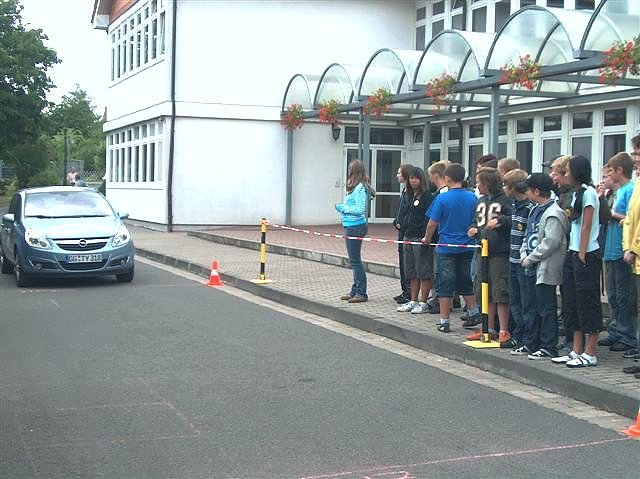 Achtung Auto in Bleicherode (Foto: Meyer)