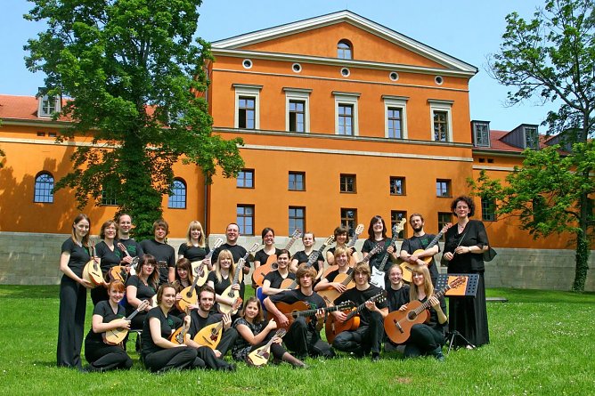 Originalkompositionen f&uuml;r Zupforchester (Foto: Adrian Libau)