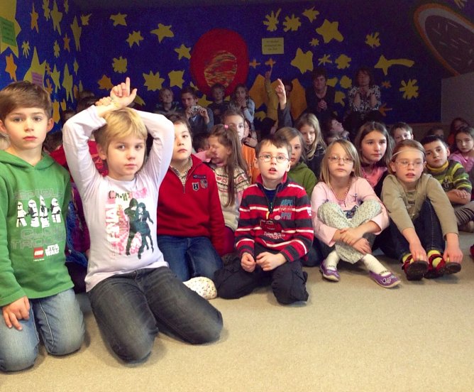 Grundschule besucht (Foto: privat) Grundschule besucht (Foto: privat)