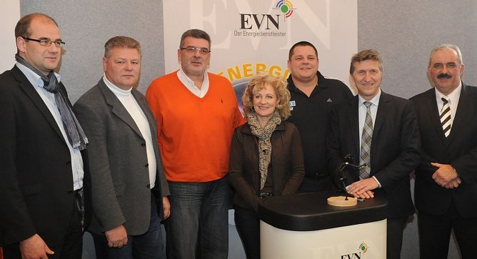 Indoor-Pressekonferenz (Foto: W. Hasselbach) Indoor-Pressekonferenz (Foto: W. Hasselbach)