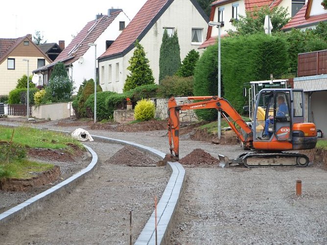 Straßenbau (Foto: Gemeindeverwaltung) Straßenbau (Foto: Gemeindeverwaltung)