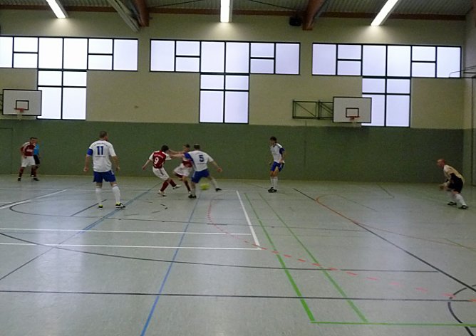 Entscheidung vom 9-Meterpunkt (Foto: Karl-Heinz Herrmann)