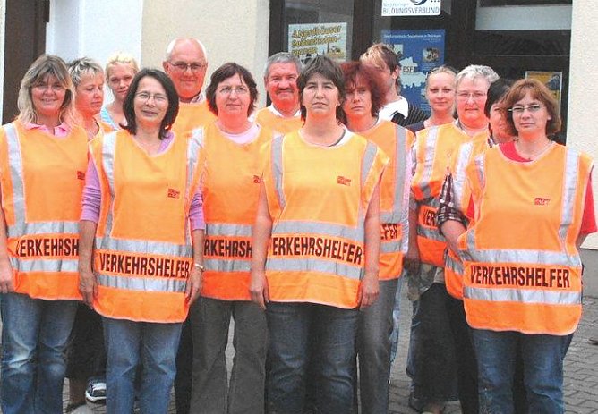 Mit den Sch&uuml;lern unterwegs (Foto: nnz)