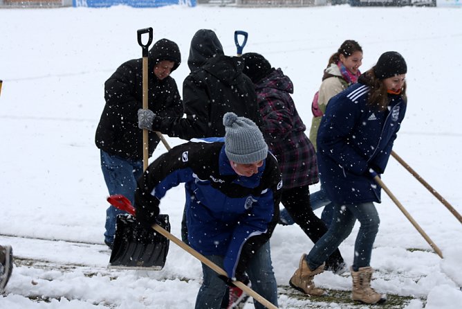 Schnee geschoben (Foto: M. Liedke) Schnee geschoben (Foto: M. Liedke)