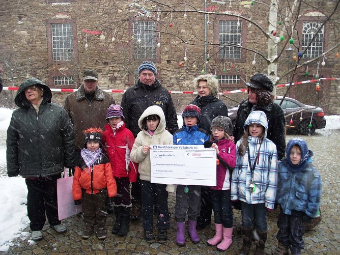 Osterbaum in Heringen geschm&uuml;ckt (Foto: I. Schreiber)