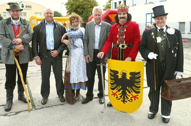 Bunte Truppe (Foto: NUV)
