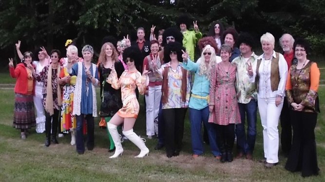 Gerüstet für das Dorffest (Foto: privat) Gerüstet für das Dorffest (Foto: privat)